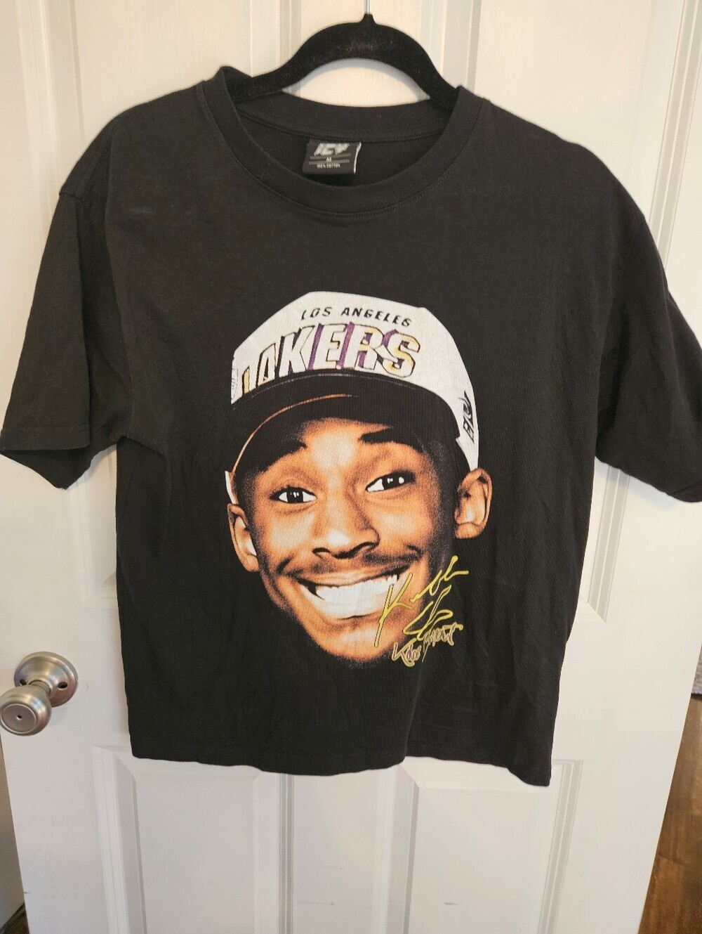 Kobe Bryant Vintage Lakers Graphic Tee - Black with Purple & Gold